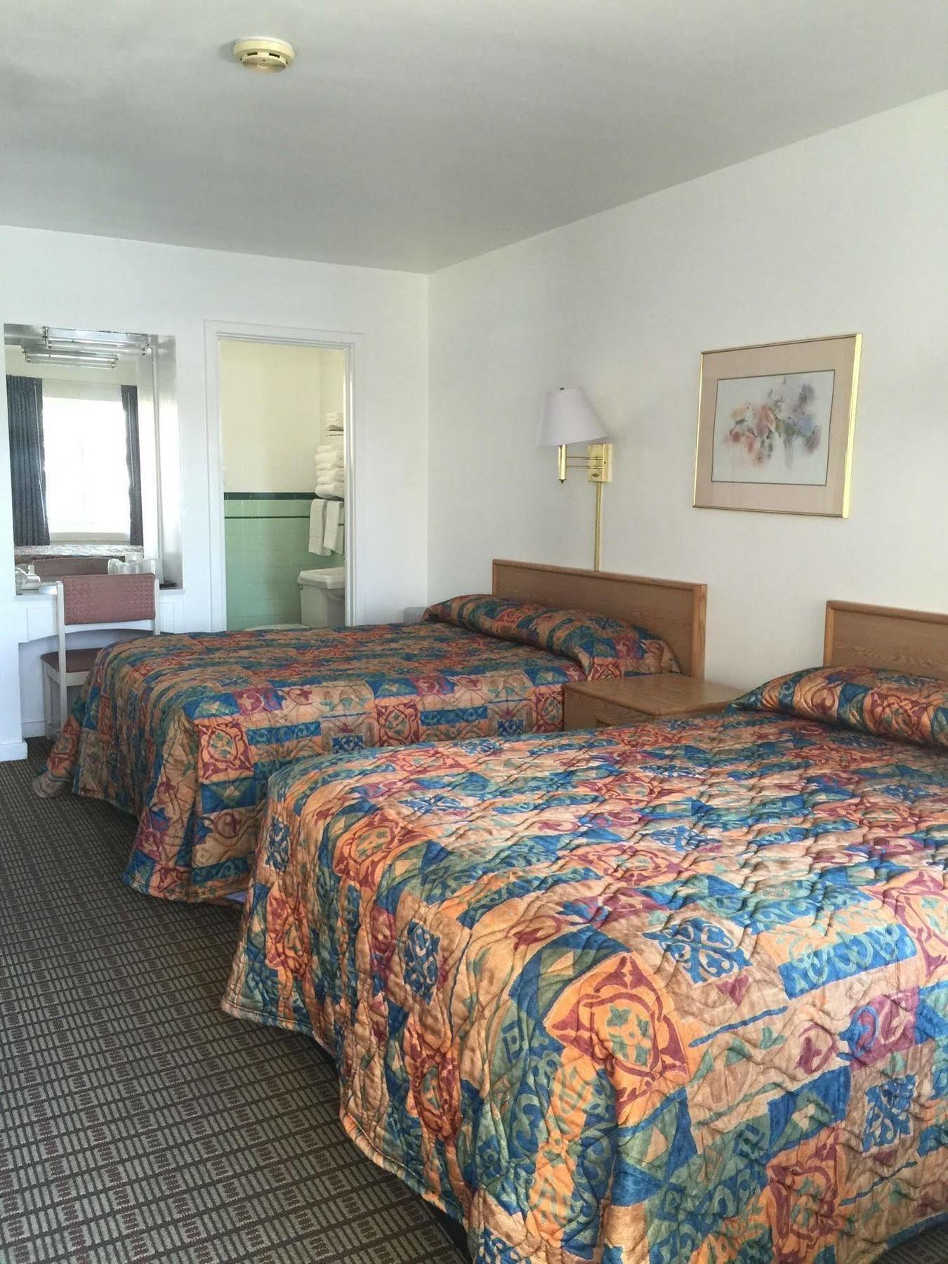 Centre Motel Элко Экстерьер фото